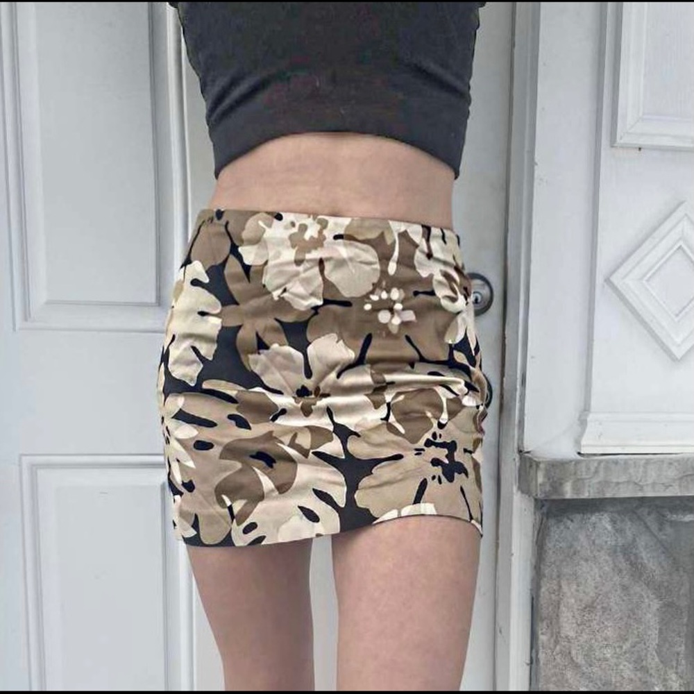 Thrifted brown Hawaiian skirt